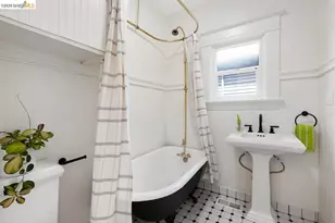 4369 Howe St, Oakland, CA 94611 - Photo 21