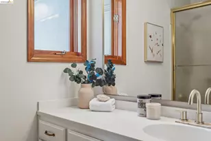 210 Scenic Ave, Piedmont, CA 94611 - Photo 57