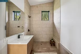 205 Crestview Dr, Orinda, CA 94563 - Photo 79