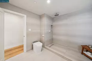 205 Crestview Dr, Orinda, CA 94563 - Photo 43