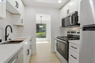460 Civic Dr #106, Walnut Creek, CA 94596 - Photo 15
