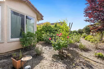 331 Kestrel Way, Rio Vista, CA 94571 - Photo 21
