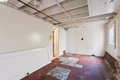978 43rd St, Oakland, CA 94608 - Photo 37