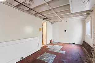 978 43rd St, Oakland, CA 94608 - Photo 37