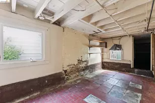 978 43rd St, Oakland, CA 94608 - Photo 35