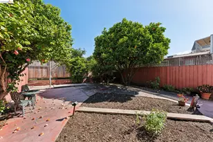 978 43rd St, Oakland, CA 94608 - Photo 41