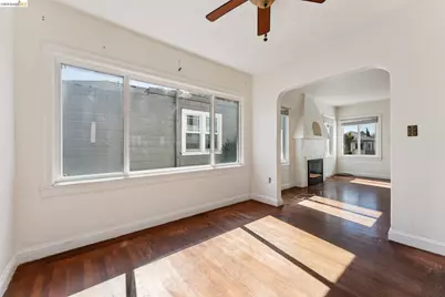 978 43rd St, Oakland, CA 94608 - Photo 13