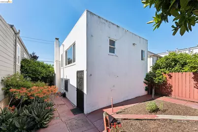 978 43rd St, Oakland, CA 94608 - Photo 45