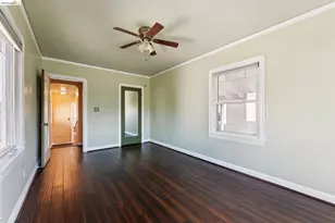 978 43rd St, Oakland, CA 94608 - Photo 27