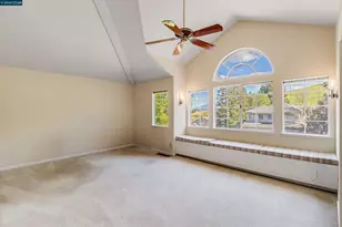 220 Valley Glen Ln, Martinez, CA 94553 - Photo 39