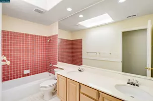 220 Valley Glen Ln, Martinez, CA 94553 - Photo 43