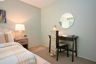 40 Emery Bay Dr, Emeryville, CA 94608 - Photo 17