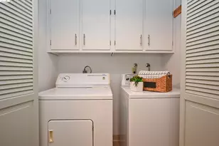 40 Emery Bay Dr, Emeryville, CA 94608 - Photo 21