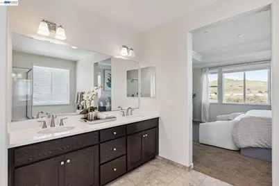 2417 Golden Way, Fairfield, CA 94533 - Photo 19