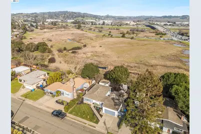 1382 Donna Street, Novato, CA 94947 - Photo 53