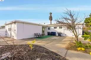 1382 Donna St, Novato, CA 94947 - Photo 49