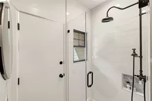 3800 Harrison St, Oakland, CA 94611 - Photo 21