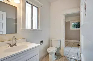 1437 56th Ave, Oakland, CA 94621 - Photo 13