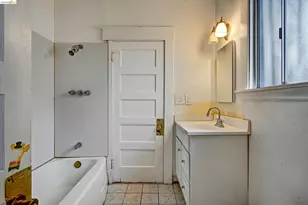 1437 56th Ave, Oakland, CA 94621 - Photo 11
