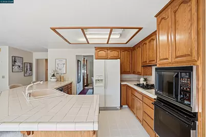 5370 Laurel, Concord, CA 94521 - Photo 17