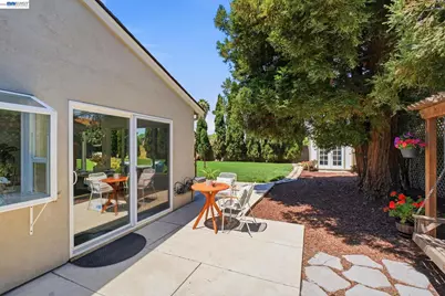 8123 Meadowlark Ct, Newark, CA 94560 - Photo 23