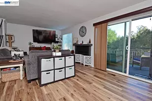 25105 Vista Greens Ct, Hayward, CA 94541 - Photo 3