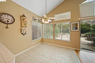 2433 Mimosa Way, Antioch, CA 94509 - Photo 31
