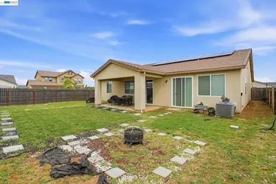 1798 St Croix Ct, Plumas Lake, CA 95961 - Photo 3