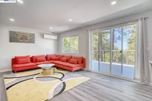 12017 Hillhurst Cir, Groveland, CA 95321 - Photo 9