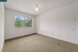 6334 Doran Dr, Oakland, CA 94611 - Photo 23