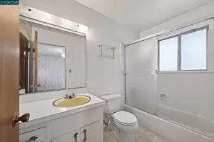 6334 Doran Dr, Oakland, CA 94611 - Photo 21
