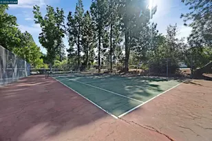 5455 Kirkwood Dr, Concord, CA 94521 - Photo 29