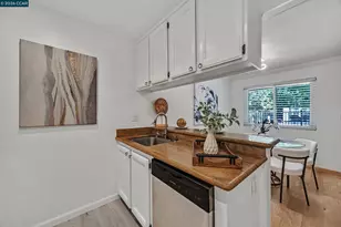 5455 Kirkwood Dr, Concord, CA 94521 - Photo 11