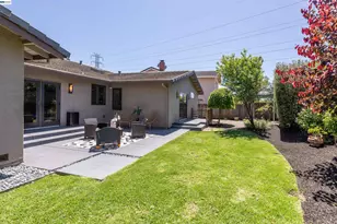5812 Alderbrook Ct, Castro Valley, CA 94552 - Photo 33