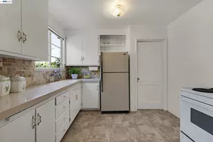 21146 Elm St, Castro Valley, CA 94546 - Photo 11