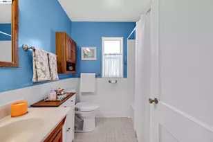 21146 Elm St, Castro Valley, CA 94546 - Photo 17
