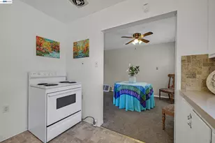 21146 Elm St, Castro Valley, CA 94546 - Photo 13