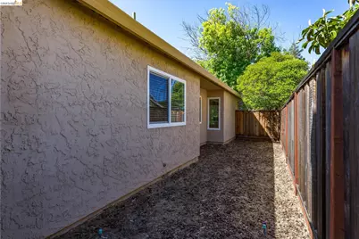 2802 Buttercup Ct, Antioch, CA 94531 - Photo 31