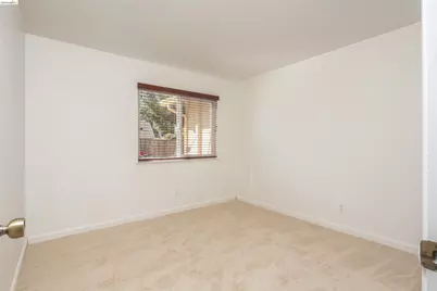 2802 Buttercup Ct, Antioch, CA 94531 - Photo 17