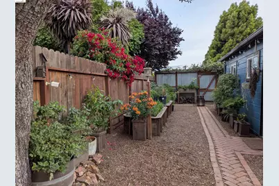 2542 Esmond Ave, Richmond, CA 94804 - Photo 3