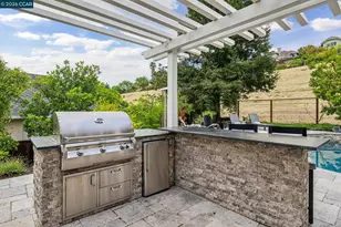 4075 Arbolado Dr, Walnut Creek, CA 94598 - Photo 51