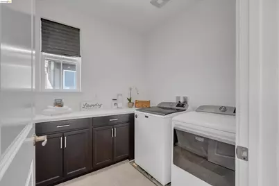 2754 Lily Ct, Antioch, CA 94531 - Photo 21