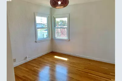 1028 61st St, Oakland, CA 94608 - Photo 25