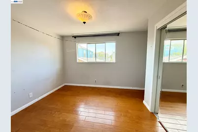 1033 Fountain St, Alameda, CA 94501 - Photo 5