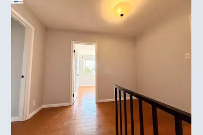 1033 Fountain St, Alameda, CA 94501 - Photo 7