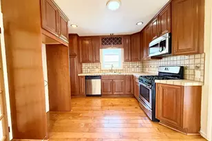 1033 Fountain St, Alameda, CA 94501 - Photo 9