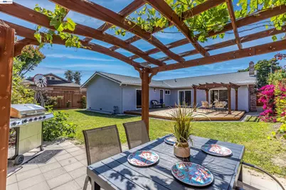 38475 Jacaranda Dr, Newark, CA 94560 - Photo 33
