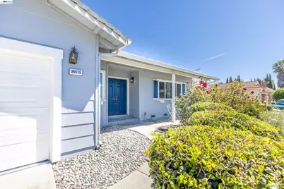 38475 Jacaranda Dr, Newark, CA 94560 - Photo 5