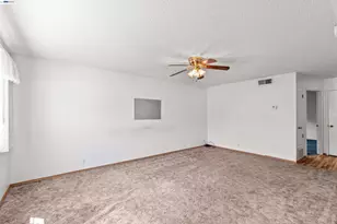 953 Thomsen Rd, Lathrop, CA 95330 - Photo 9