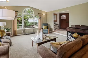18100 De Souza Pl, Castro Valley, CA 94546 - Photo 5